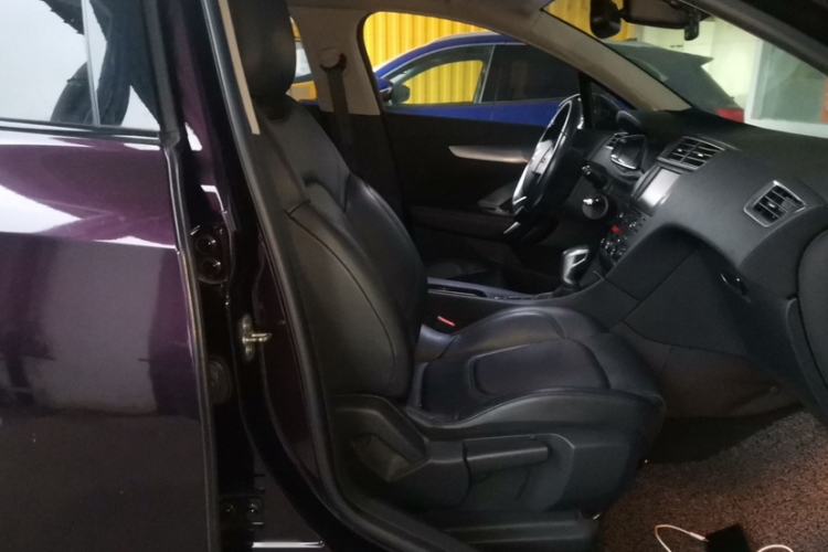 Used DS 5LS 2014 1.6T Elegant Version THP160