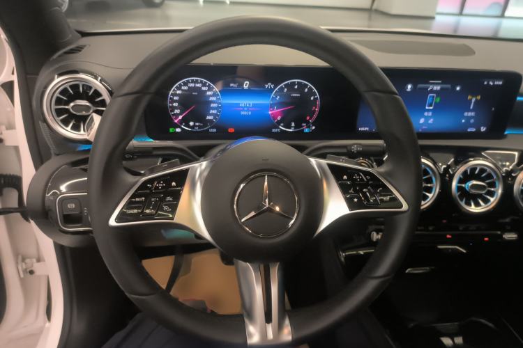 Used Mercedes-Benz A-Class 2023 A 180 L Steering Wheel