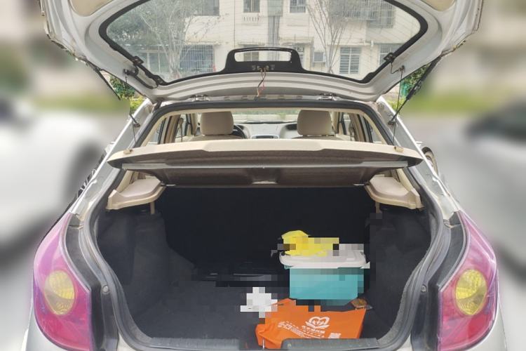 Used Chery Fengyun 2 2010 Hatchback 1.5L Ambition Model Trunk