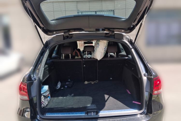 Used Mercedes-Benz GLC 2020 Facelifted GLC 260 L 4MATIC Dynamic Edition Trunk