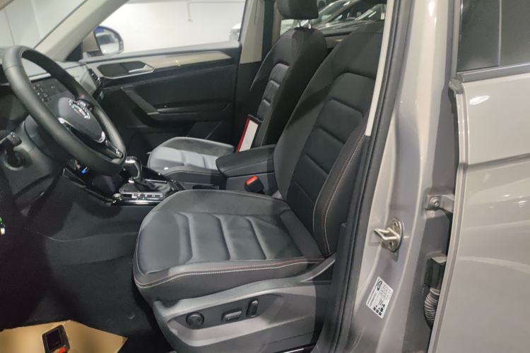 Used Volkswagen Tayron 2020 330TSI Two-Wheel Drive Luxury Smart Connectivity Version