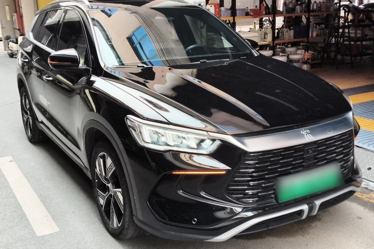 Used BYD Song Pro New Energy 2024 HONOR Edition DM-i 110KM Excellence Model Front Right 45 Deg