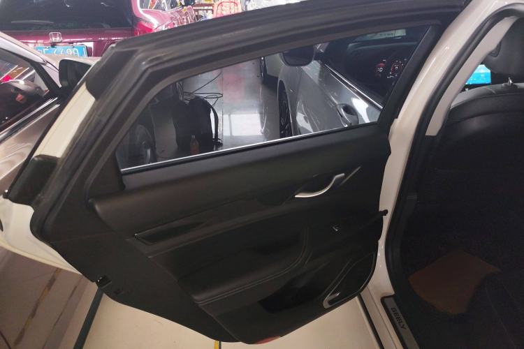 Used Geely Auto Emgrand GT New Energy 2021 1.5T ePro Enjoyment Edition Interior 8