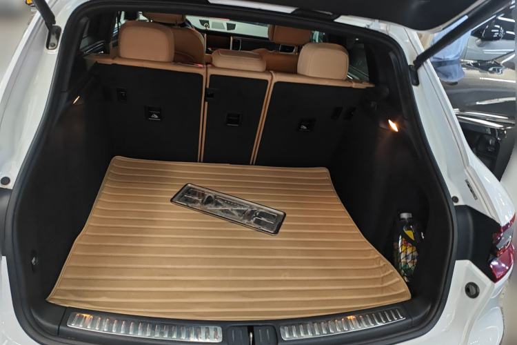 Used Porsche Macan 2017 Macan 2.0T Trunk