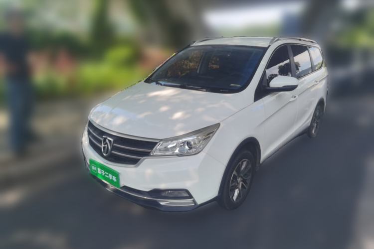 Used Baojun 730 2019 1.5T Manual Fashion Model 7-seater China VI