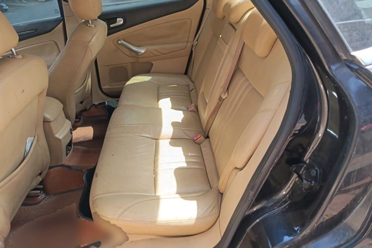 Used Ford Mondeo 2010 2.3L Luxury Version