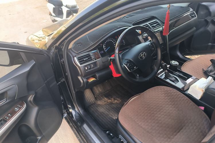 Used Toyota Camry 2016 2.5G 10th Anniversary Deluxe Navigation Edition
