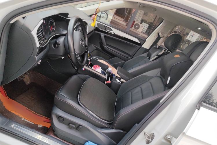 Used Volkswagen Tayron 2019 330TSI Two-Wheel Drive Luxury Model China VI Standard Left Front Seat