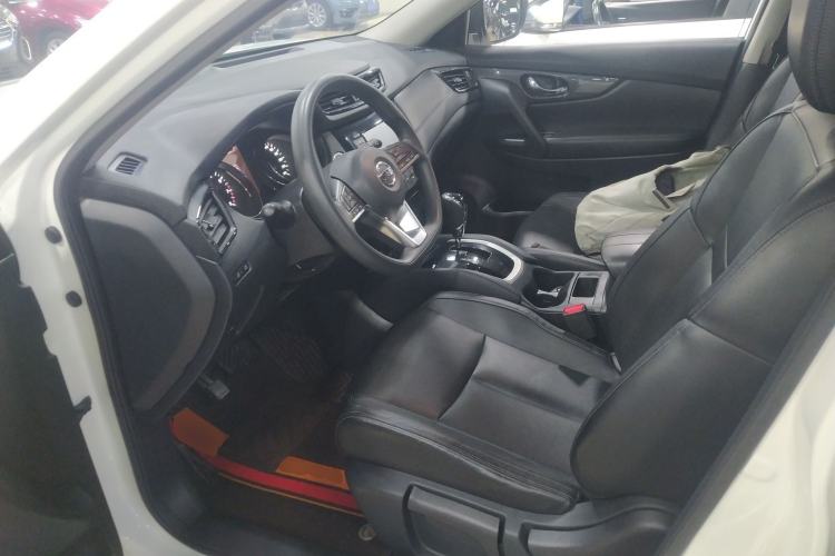 Used Nissan X-Trail 2017 2.0L CVT Comfort Edition 2WD Driver Seat