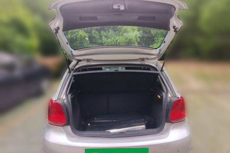 Used Volkswagen Polo 2013 1.4L Automatic Comfort Edition Trunk