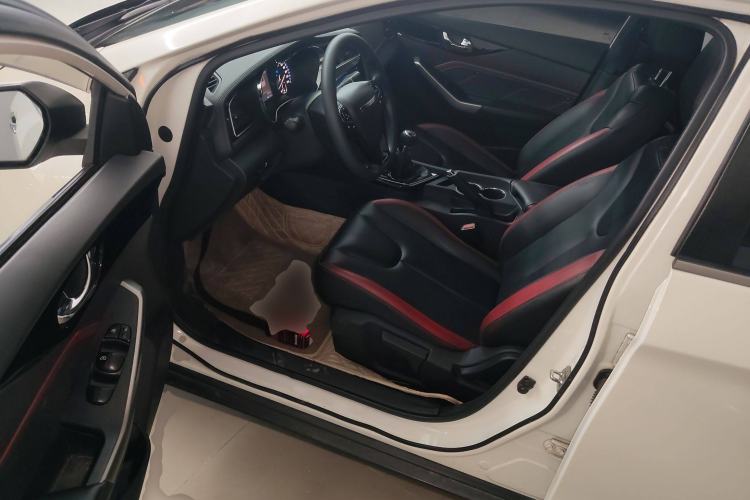 Used Venucia D60 2018 1.6L Manual Smart Connect Elite Edition
