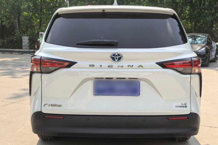 Used Toyota SIENNA 2023 2.5L Hybrid Comfort Edition Exterior 3