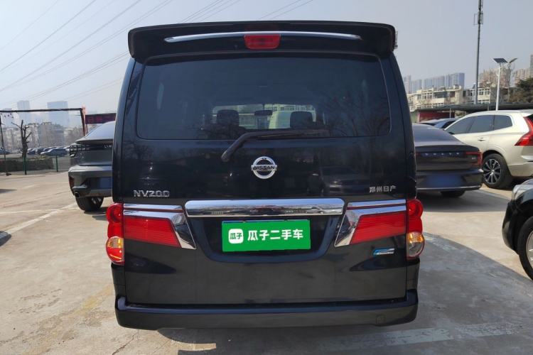 Used Nissan NV200 2016 Revised Version 1.6L CVT Luxury Edition
