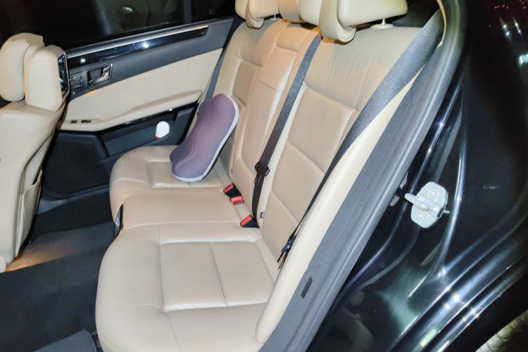 Used Mercedes-Benz E-Class 2010 E 300 L Fashion Model