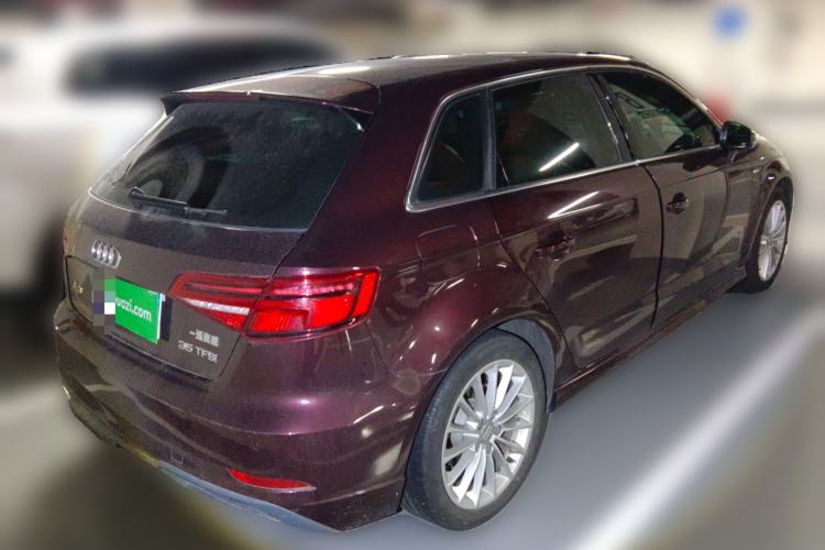 Used Audi A3 2017 Sportback 35 TFSI Fashion Model
