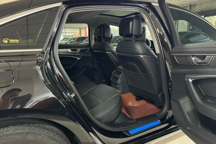 Used Audi A6L 2024 40 TFSI Luxury Prestige Edition Interior 15