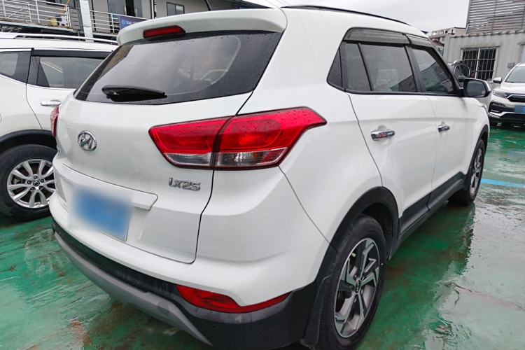 Used Hyundai ix25 2017 1.6L Automatic Smart Version Rear Right 45 Deg