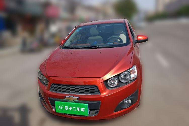 Used Chevrolet Aveo Sonic 2011 Sedan 1.4L Manual Transmission SE