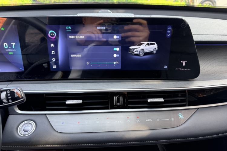 Used Chery Tiggo 8 PRO 2022 290T Two-Wheel Drive Sky Dome Edition 5 Seats Interior 4