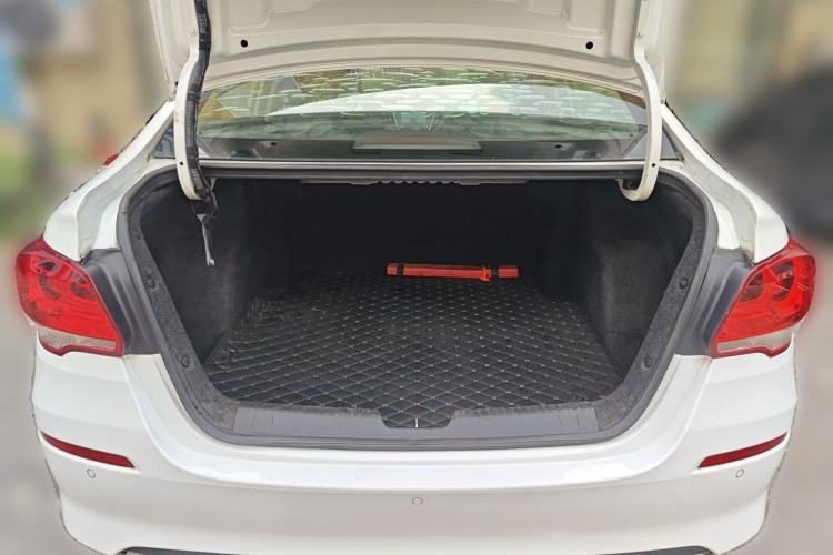 Used Chevrolet Cavalier 2019 320 Automatic Xinyue Edition Trunk