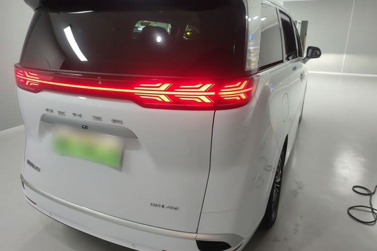 Used Denza D9 2022 DM-i 970 Four-Wheel Drive Flagship Model Rear Right 45 Deg