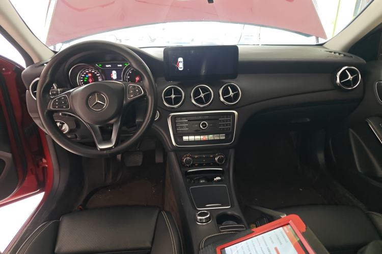 Used Mercedes-Benz GLA 2017 GLA 200 Fashion Model
