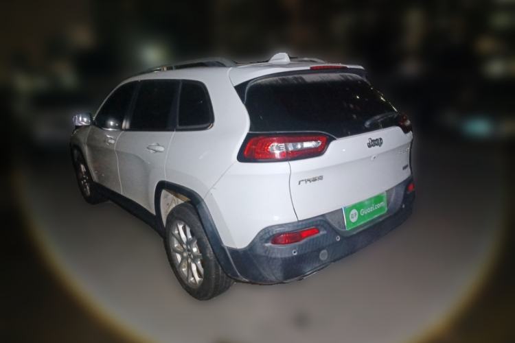 Used Jeep Cherokee 2016 2.0L Superior Edition