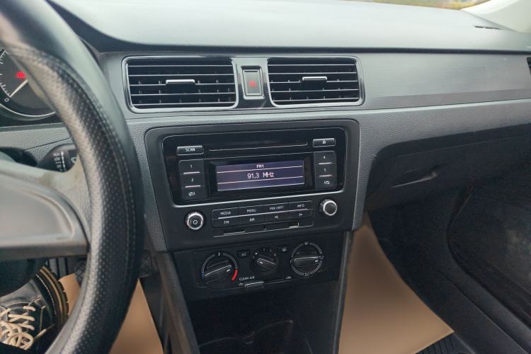 Used Skoda Rapid Spaceback 2016 Revised Version 1.6L Manual Front-Drive Edition