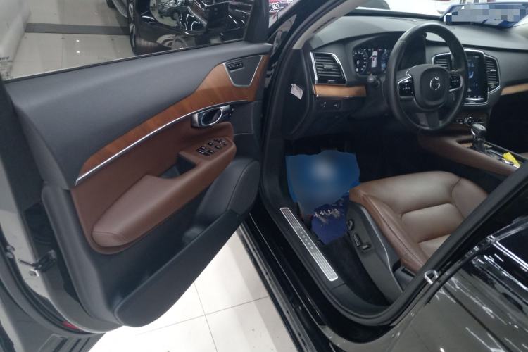 Used Volvo XC90 2019 T6 Zhiyi Edition 7-Seater China V Emission Standard
