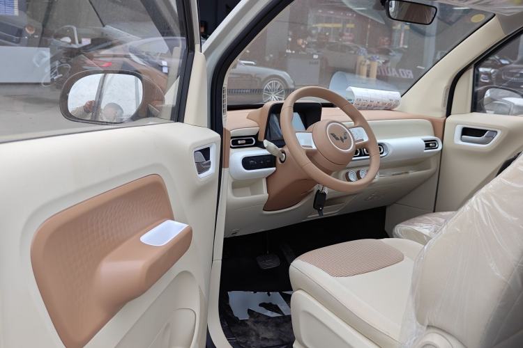 Used Wuling Hongguang MINIEV 2024 3rd Generation 215km Youth Edition