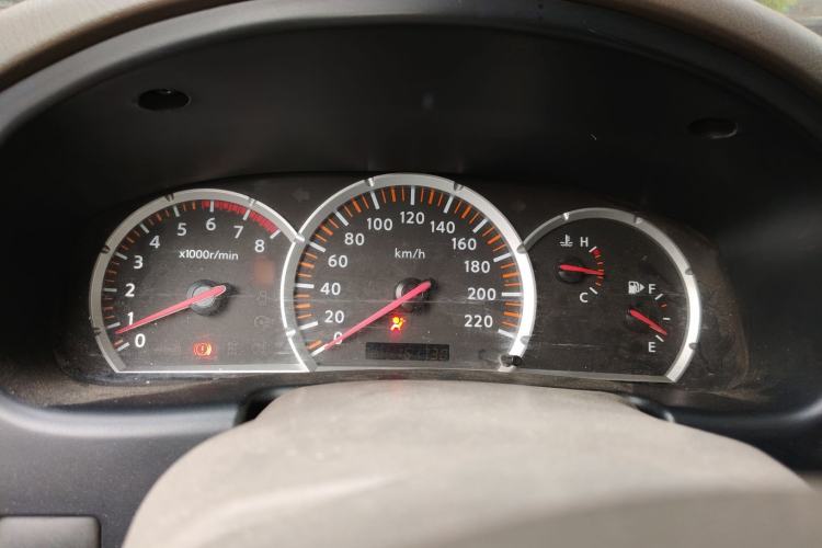 Used Nissan ZN Van 2013 2.4L Two-Wheel Drive Standard Model with 5 Seats
