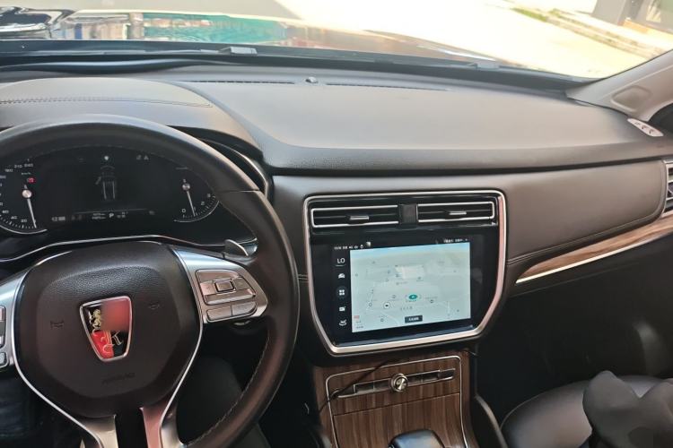 Used Roewe RX8 2018 30T Smart Connectivity Two-Wheel Drive Supreme Edition