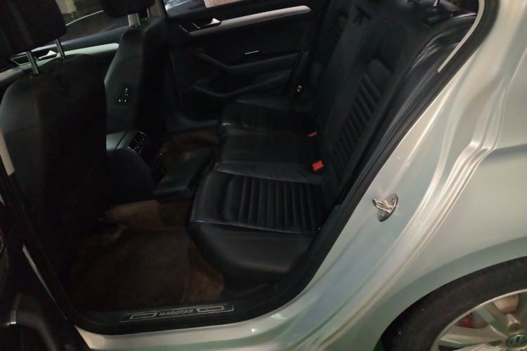 Used Volkswagen Magotan 2018 330TSI DSG Advanced Model
