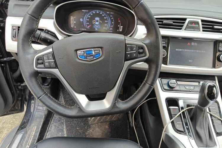 Used Geely Auto Emgrand X7 Sport 2018 1.8TD Automatic Two-Wheel Drive Smart Connect 4G Internet Edition Steering Wheel