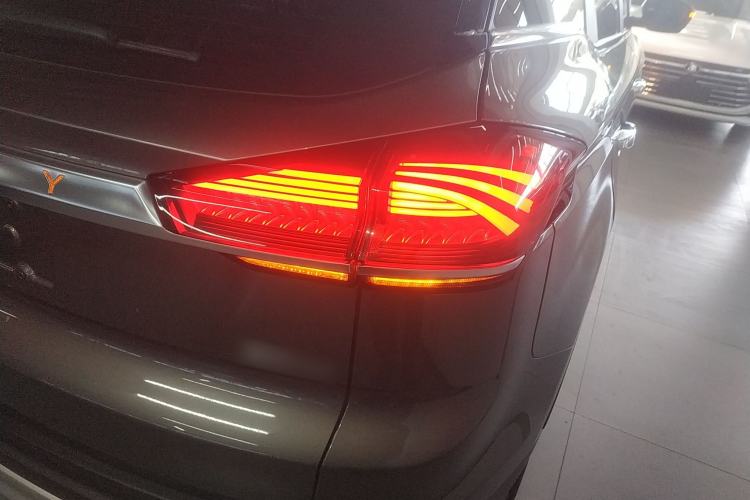 Used Geely Auto Emgrand X7 Sport 2020 1.8TD DCT ZhiZun PRO
