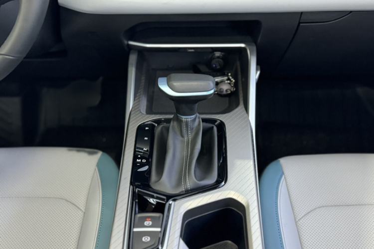 Used Geely Auto Emgrand 2023 4th Generation Champion Edition 1.5L CVT Flagship Model