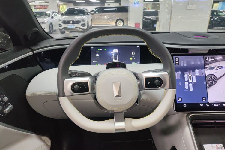 Used Avatr 11 2022 Long-Range Dual-Motor Luxury Edition 4 Seats