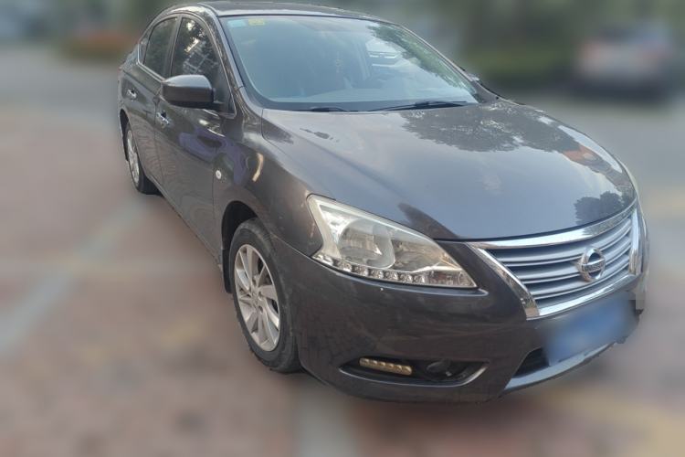 Used Nissan Sylphy 2012 1.6 XL CVT Luxury Edition Front Right 45 Deg