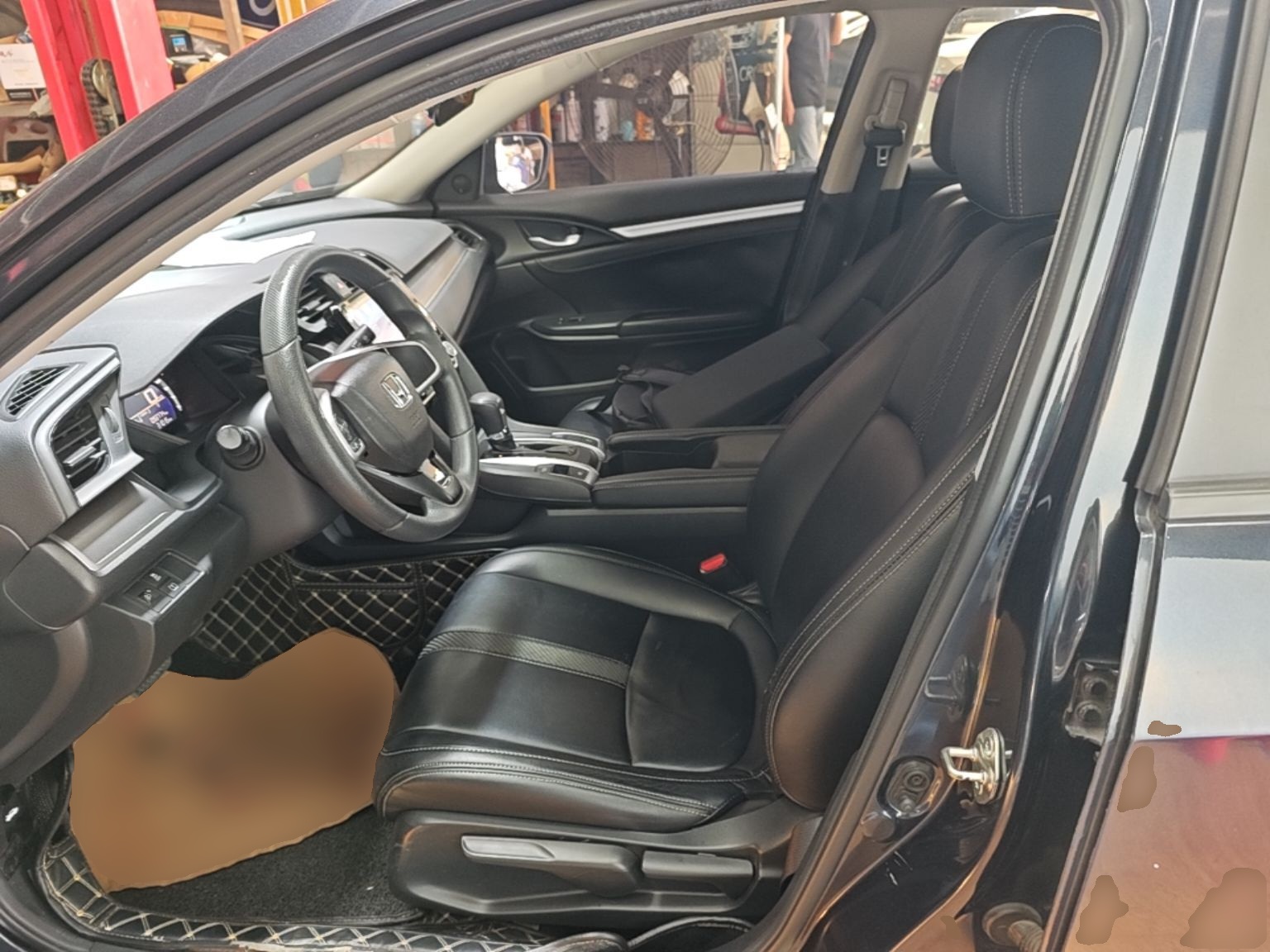 Interior delantero