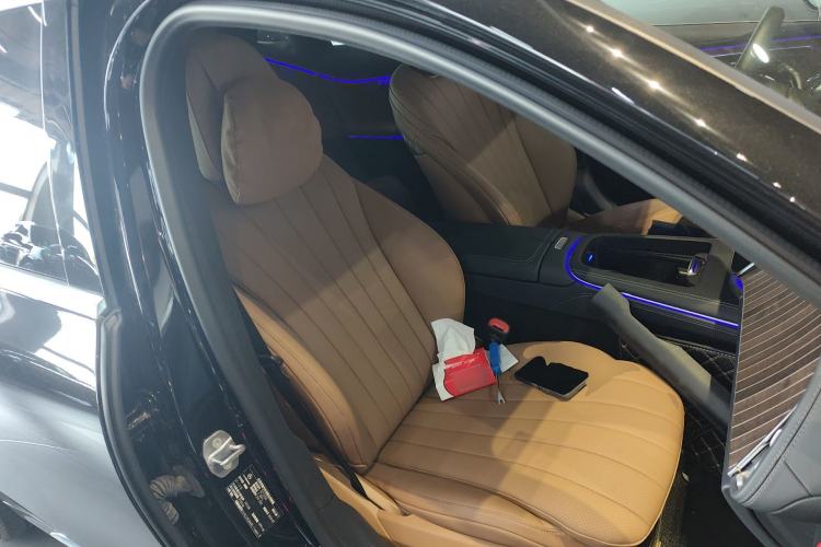 Used Mercedes-Benz E-Class 2024 Refresh E 300 L Stylish Edition Right Front Seat