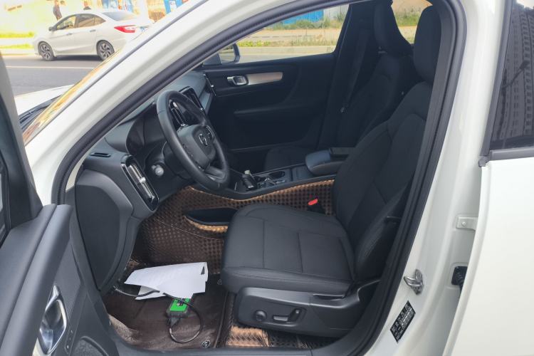 Used Volvo XC40 2021 T3 Smart & Stylish Edition Left Front Seat