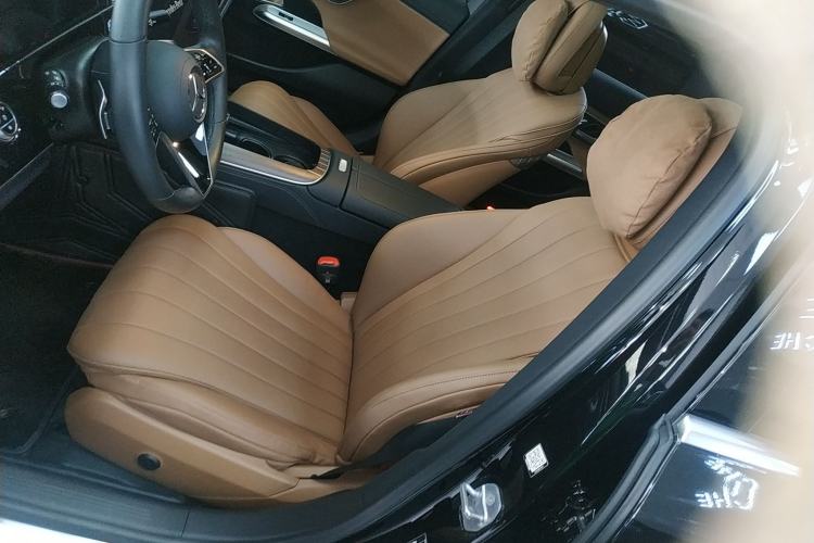 Used Mercedes-Benz E-Class 2024 Facelift E 300 L Luxury Edition