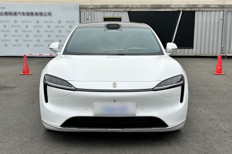 Used Hima Luxeed R7 2024 All-Electric 802 km Max
