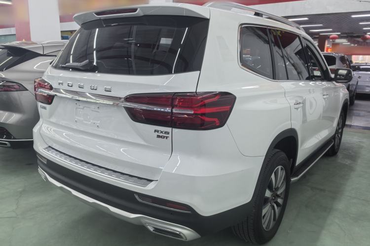 Used Roewe RX8 2018 30T Smart Connectivity Two-Wheel Drive Flagship Edition
