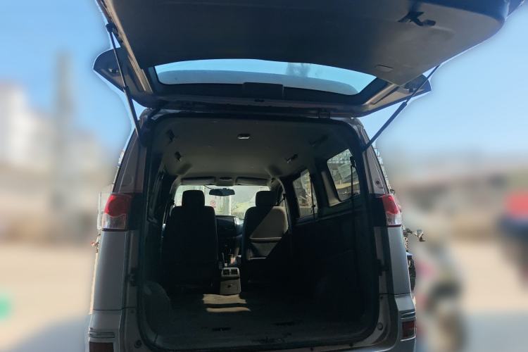 Used Dongfeng Shuaike 2013 Facelift 1.5L Manual Comfort 7-Seater China V Standard