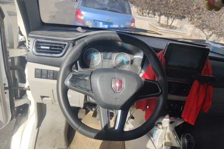 Used Jinbei New Hiace X30L 2024 Wealth Edition Passenger Van 5/6/7 Seater Front-Mounted Air Conditioning