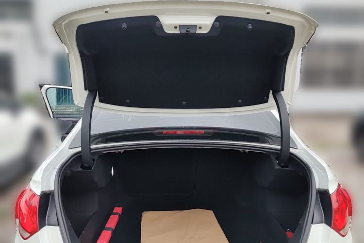 Used Citroen C4L 2013 1.6 THP Automatic Impression Edition Trunk