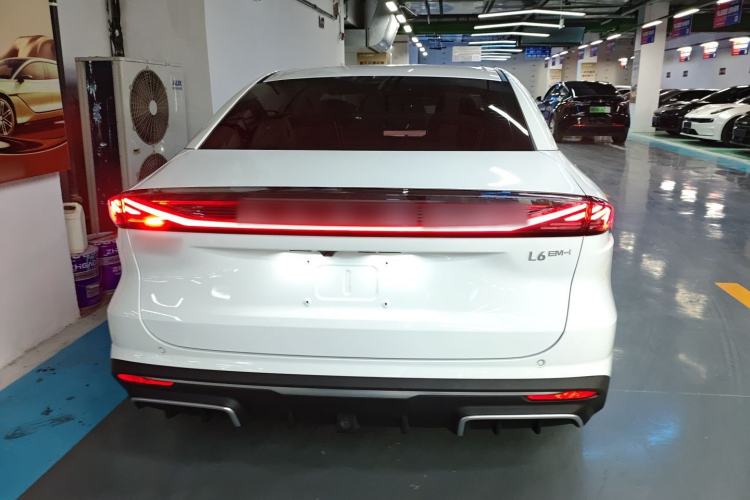 Used Geely Galaxy L6 2025 EM-i 140km Starship Edition
