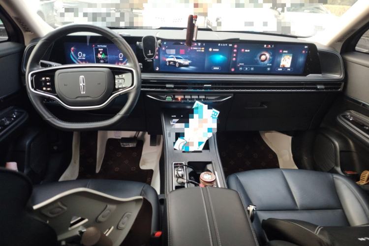 Used Lincoln Corsair 2023 2.0T Two-Wheel Drive Luxury Edition Center Console