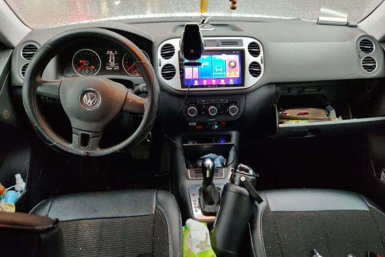 Used Volkswagen Tiguan 2017 300TSI Automatic Two-Wheel Drive Silk Road Luxury Edition Center Console